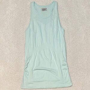 Athleta Light Blue Long Lightweight workout tank top women’s large